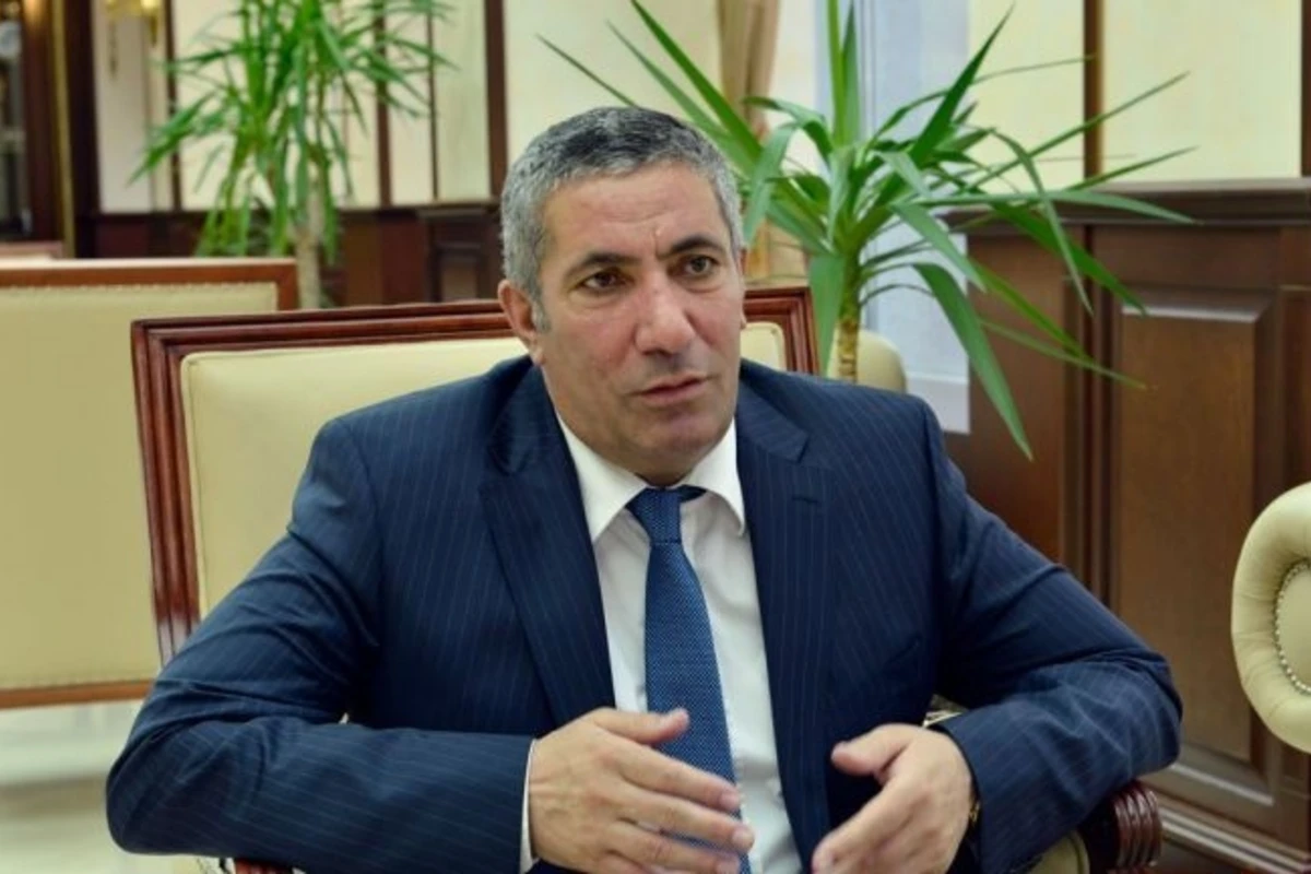 Milli Məclisdə Siyavuş Novruzov razılaşdırılmamış mitinq məsələsini qaldırıb