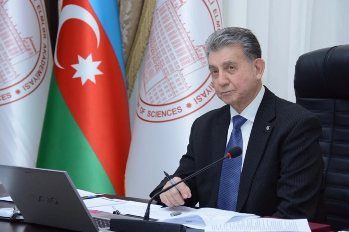 86 yaşlı Akif Əlizadə istefasının səbəbini açıqladı