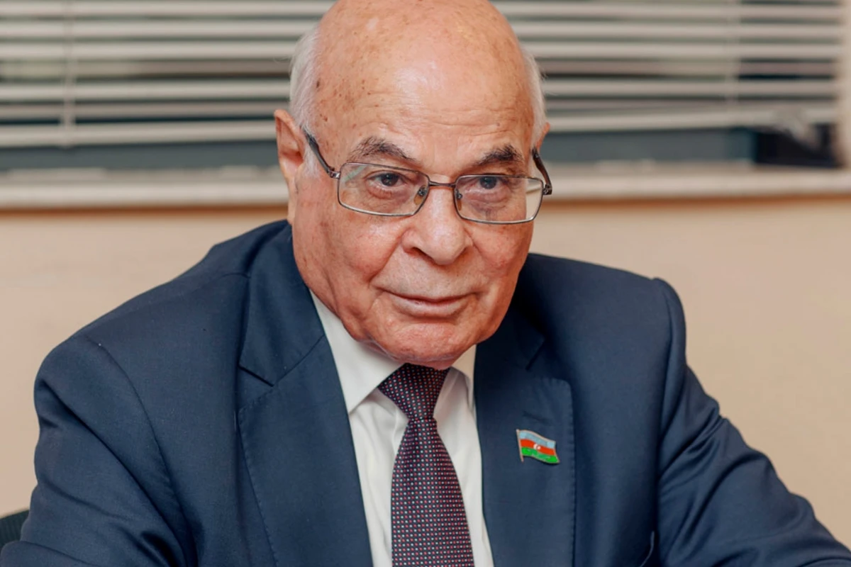 82 yaşlı Ağacan Abiyev: “Yerimizi gənclər tutmalıdır”