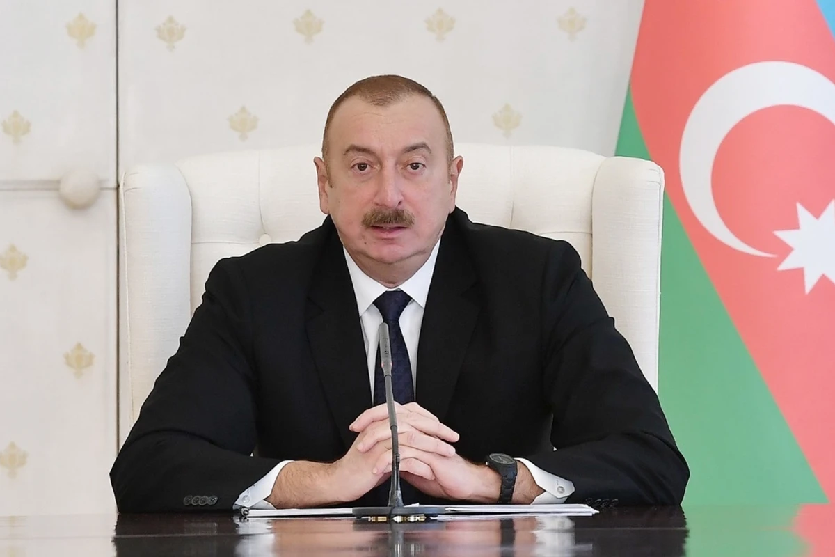 Prezidentin 10 sitatı:  “Naftalin iyi verən insanlar artıq xalqı bezdirib”