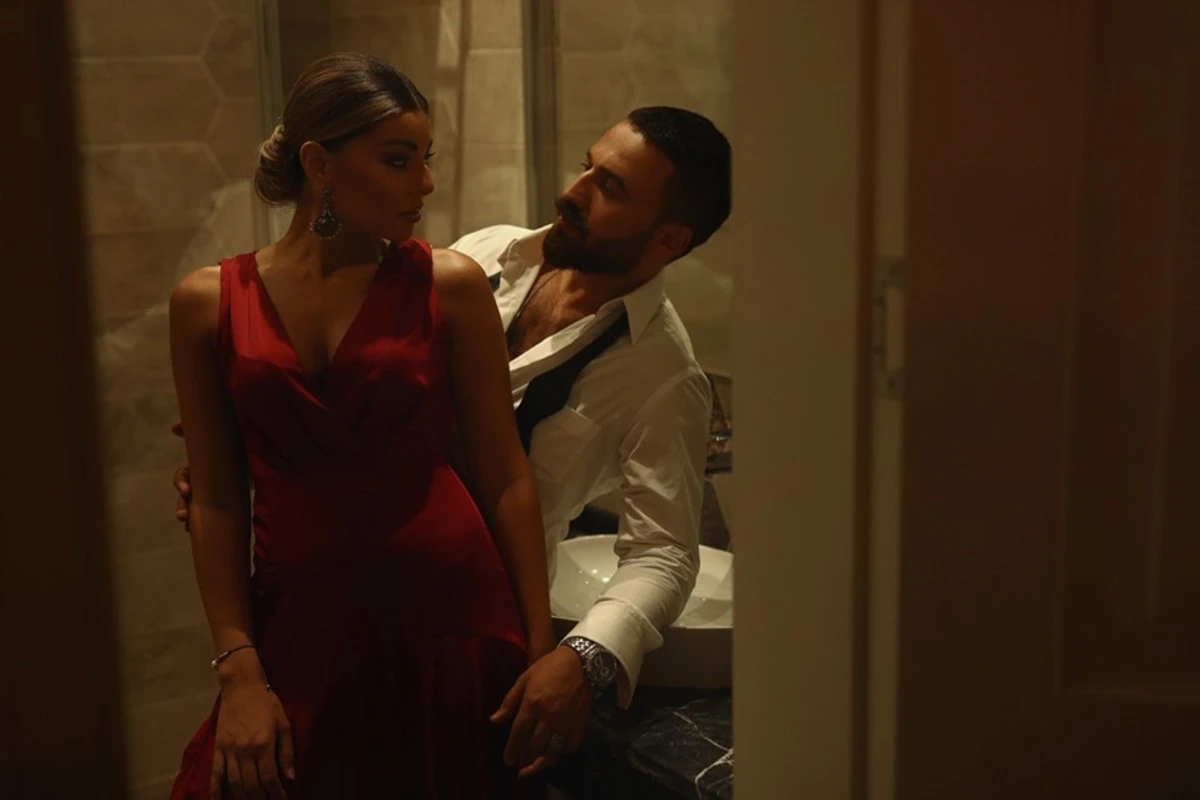 Zamiq romantik klipindən danışdı: Yaxın dostumun yaşadığı sevgini canlandırmışıq - VİDEO Zamiq romantik klipindən danışdı: Yaxın dostumun yaşadığı sevgini canlandırmışıq - VİDEO