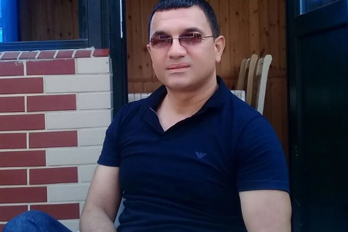 Mehman Əhmədlidən sərt sözlər: “Ağzına gələni oxuyanı milyonlar izləyir” -VİDEO