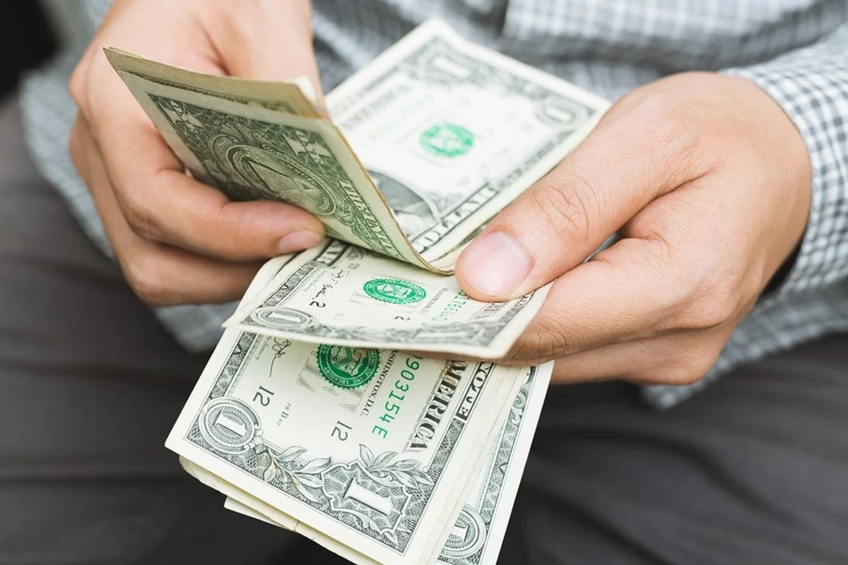 Dolların noyabr ayına olan məzənnəsi Dolların noyabr ayına olan məzənnəsi