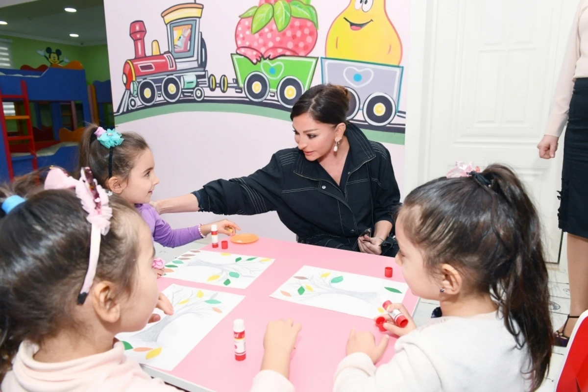 Mehriban Əliyeva Nərimanov rayonundakı 64 saylı körpələr evi-uşaq bağçasında olub - FOTO