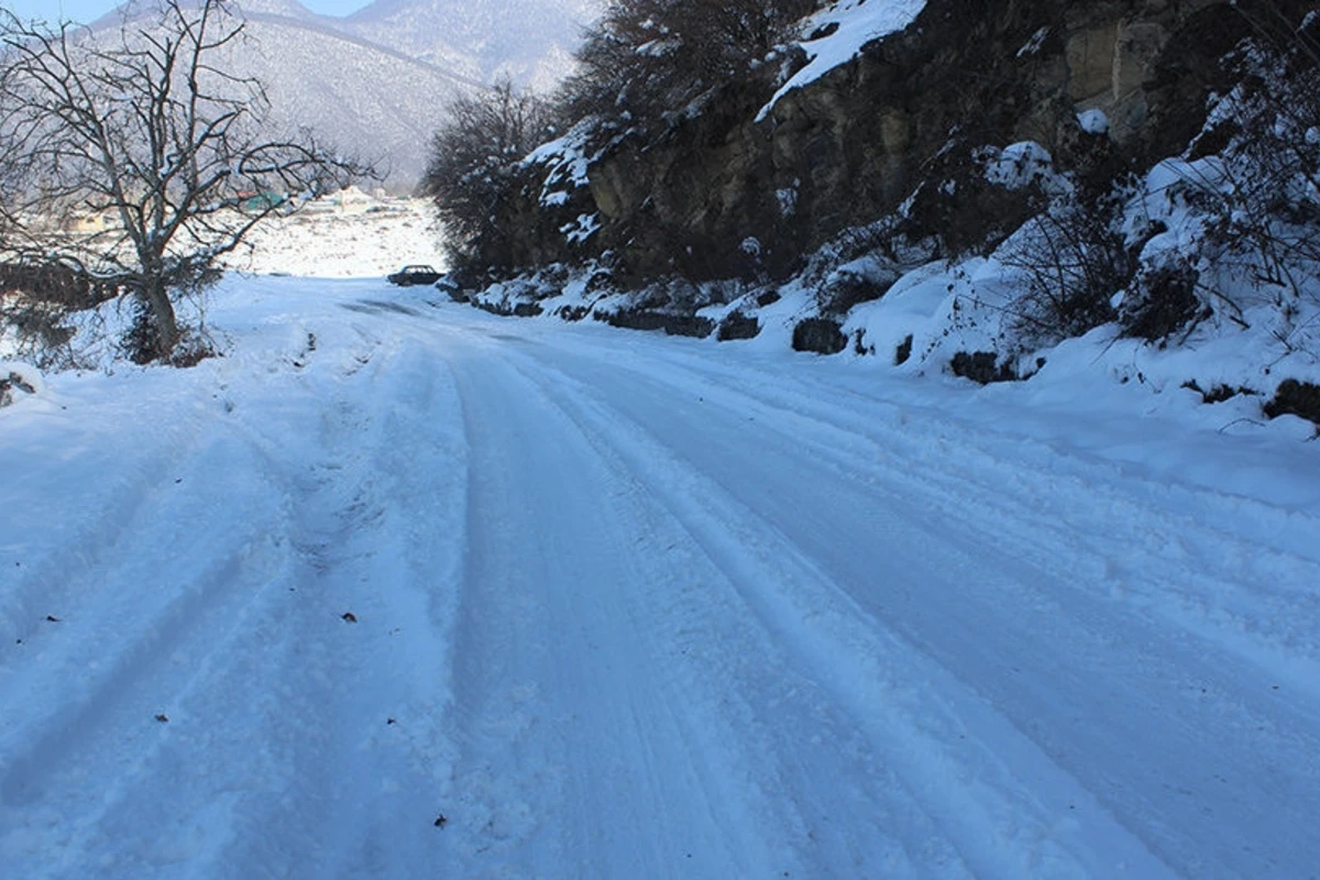 Azərbaycana qar yağdı Azərbaycana qar yağdı