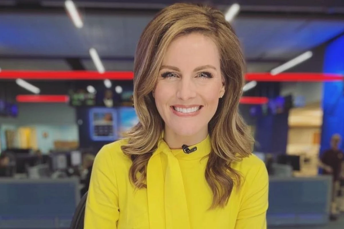 Порно балапандар сперму және аяқтарынан құлап кетеді