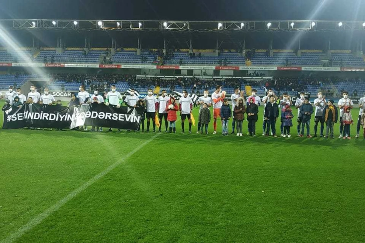 Qarabağ və Neftçi meydana talassemiyalı uşaqlarla çıxıb