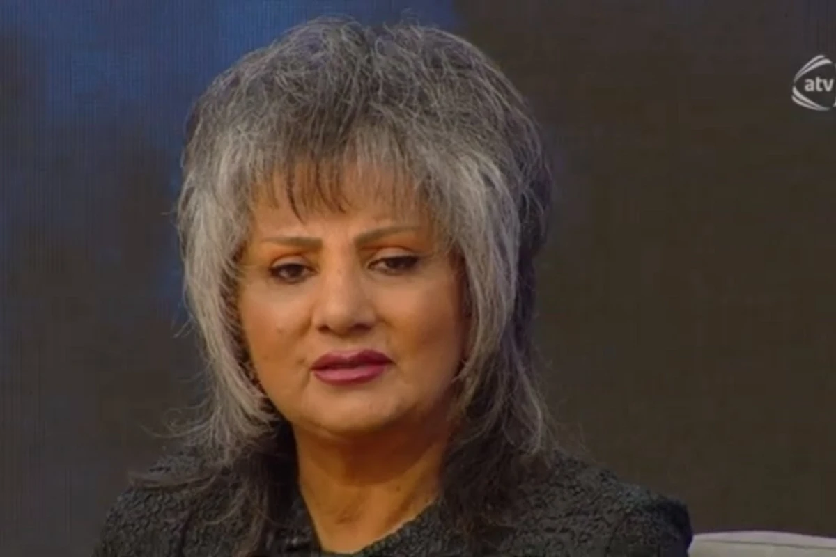 Zöhrə Abdullayeva səhnəyə qayıtdı - VİDEO
