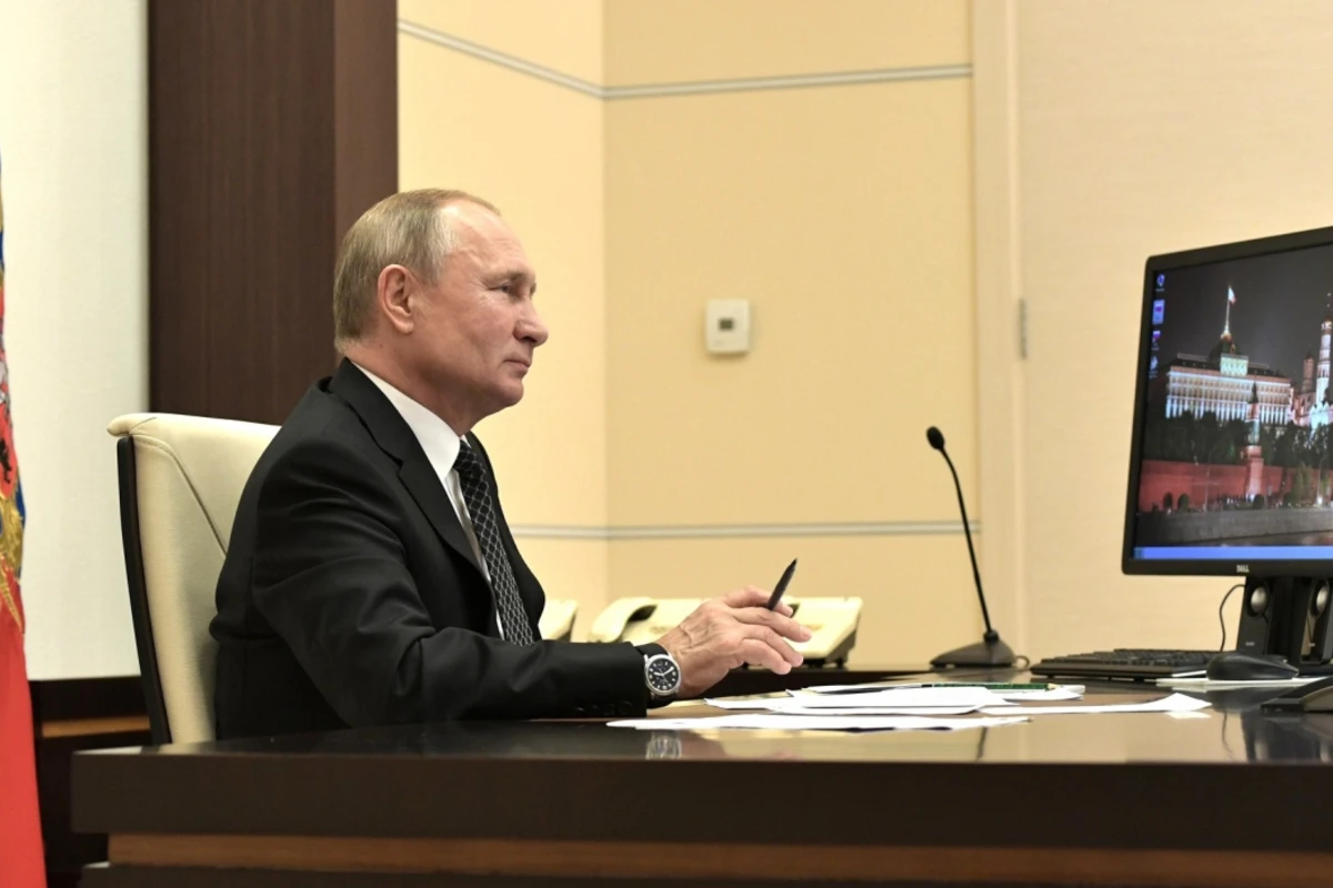 Putin 11 generalı işdən çıxarıb