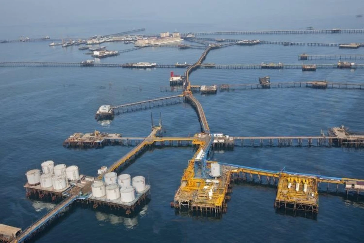SOCAR планирует пробурить 50-60 скважин на Нефтяных Камнях