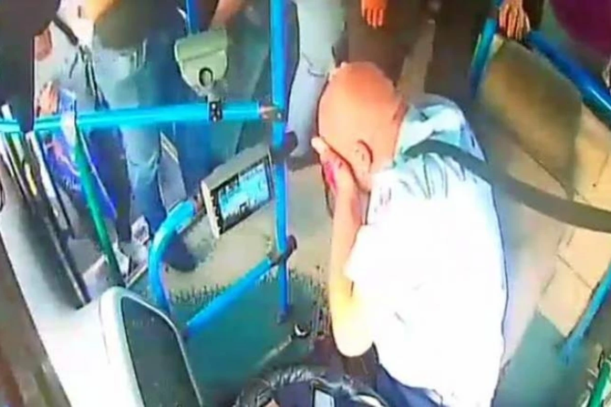 Bakıda avtobus sürücüsünü döydülər