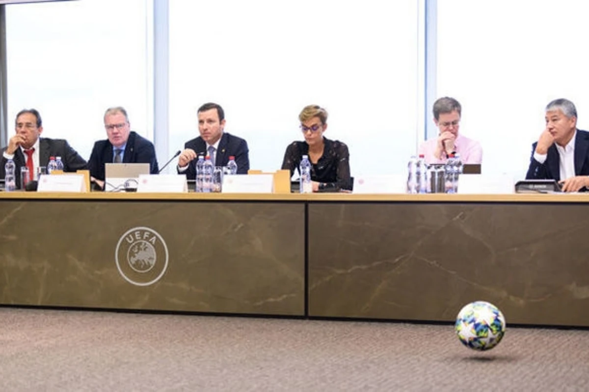 UEFA-da Elxan Məmmədovun sədrliyi ilə komitə iclası keçirilib - FOTO
