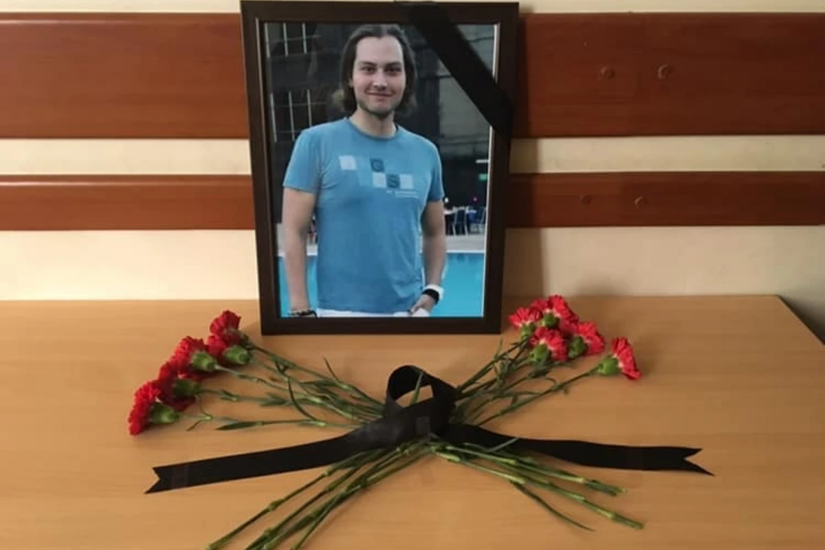 Мать убитого Джавида Гаджиева: Его друг совершил жестокое убийство и 5 дней издевался над трупом - ФОТО Мать убитого Джавида Гаджиева: Его друг совершил жестокое убийство и 5 дней издевался над трупом - ФОТО