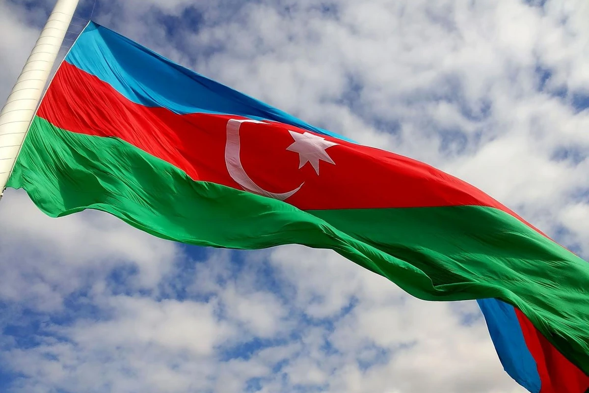 Сегодня в Азербайджане День Государственного флага