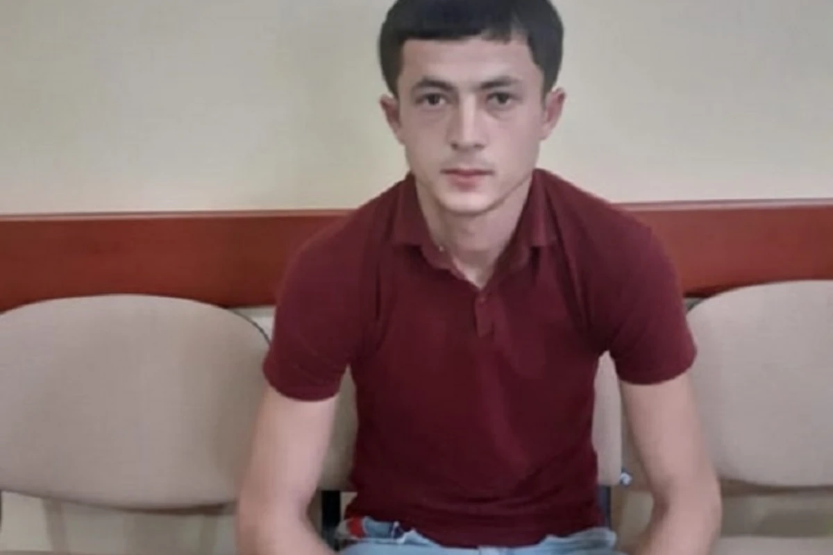 Qazaxda toy karvanında odlu silahdan atəş açan şəxsin fotosu yayıldı - FOTO Qazaxda toy karvanında odlu silahdan atəş açan şəxsin fotosu yayıldı - FOTO