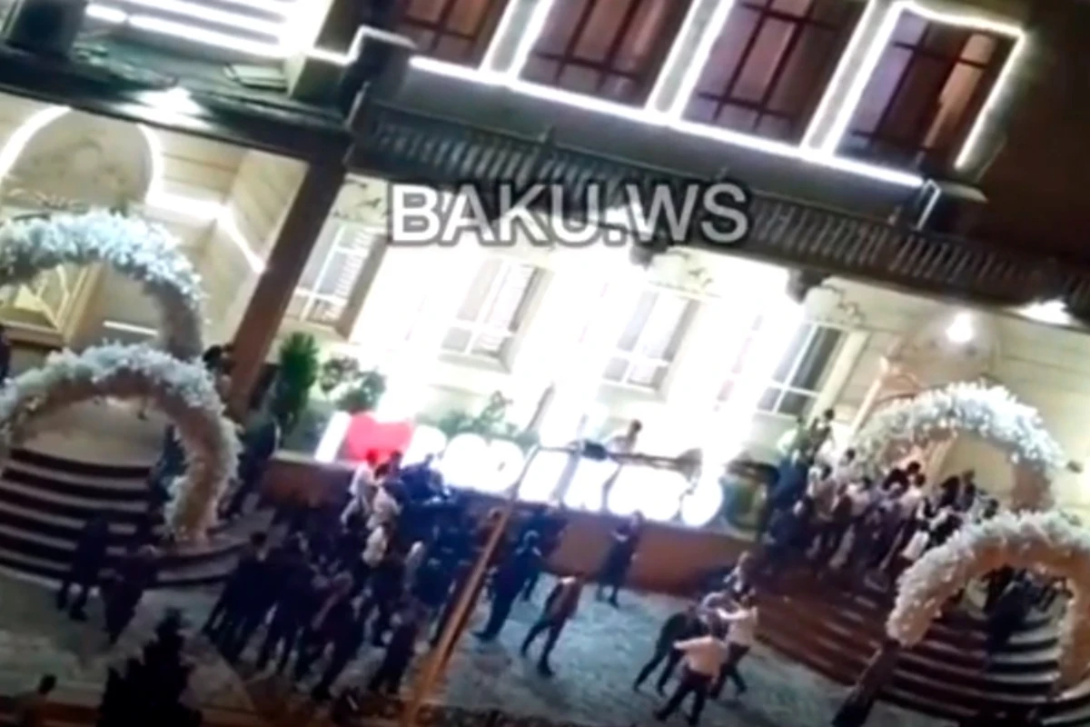 Bakıda şadlıq sarayında kütləvi dava - VİDEO