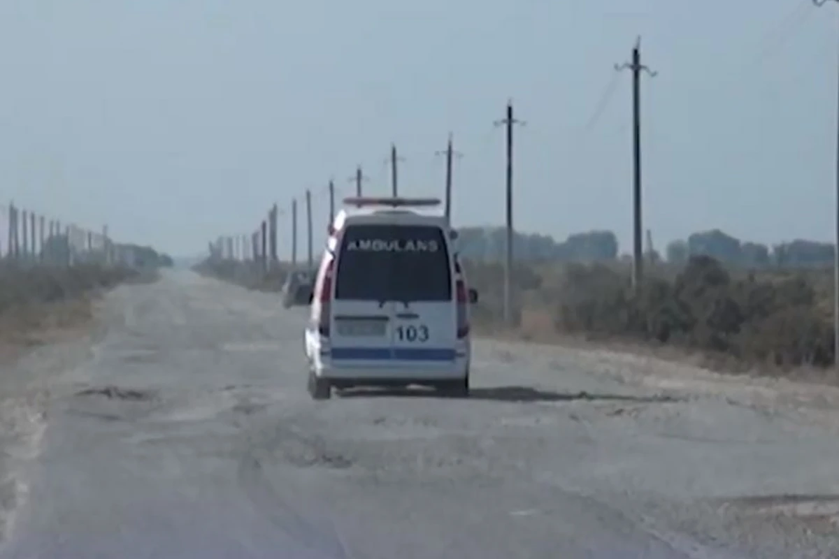 Bu yolda təcili yardım maşınında xəstə ölür - 4 rayonu birləşdirən bərbad yol - VİDEO