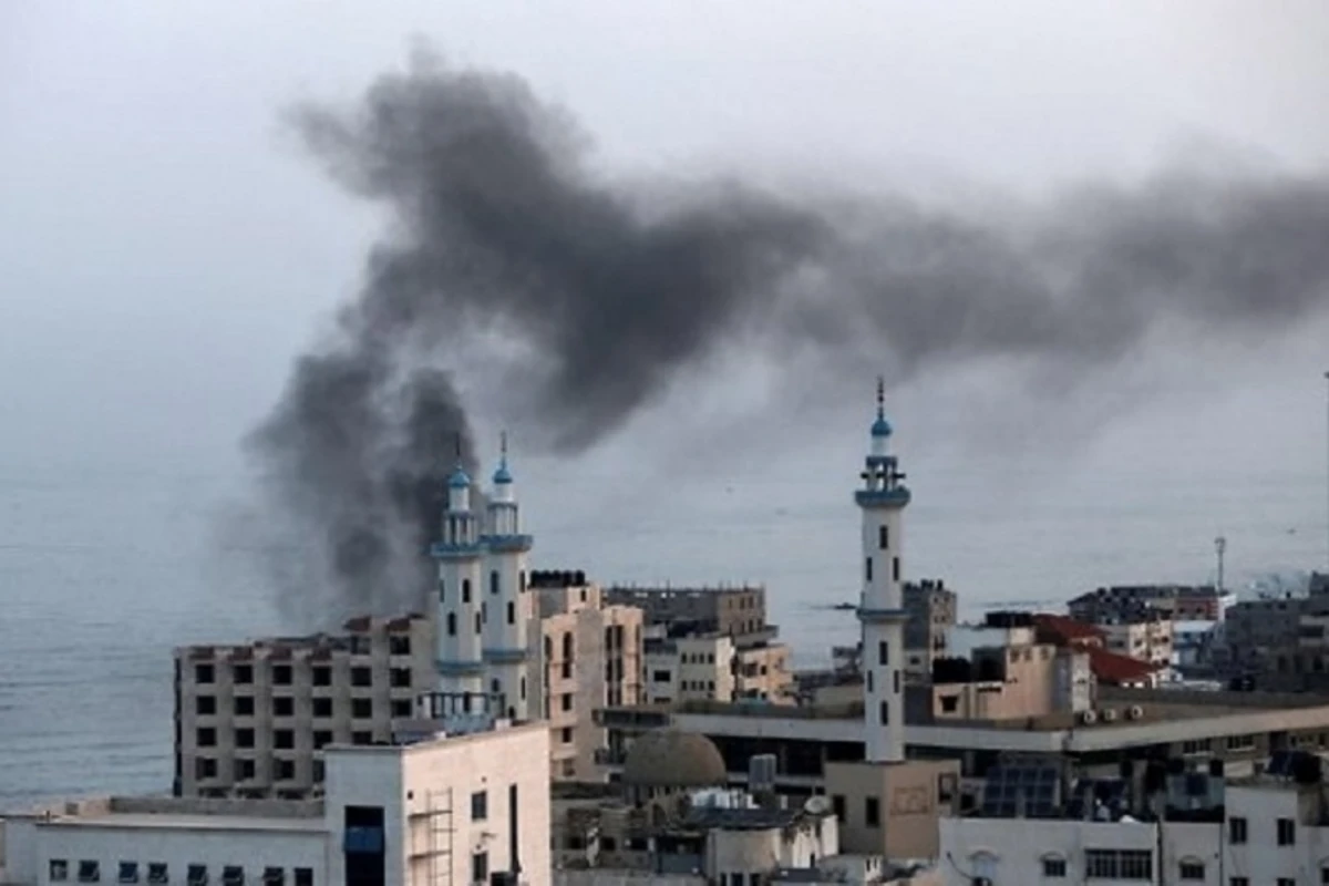 İsrail Qəzzanı bombalayır - 11 ölü, 50 yaralı var - VİDEO