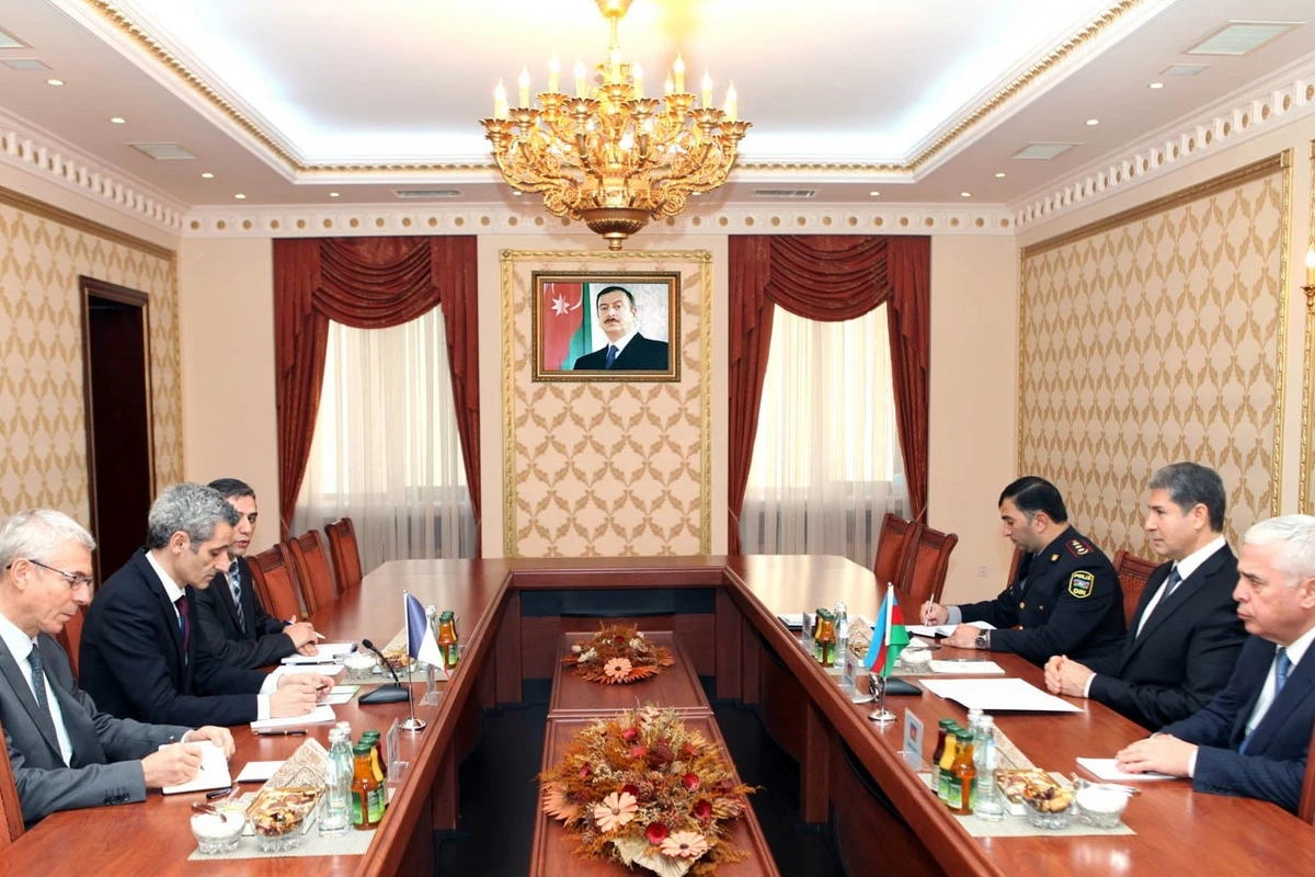 Vilayət Eyvazov Fransanın Azərbaycandakı səfirini qəbul edib