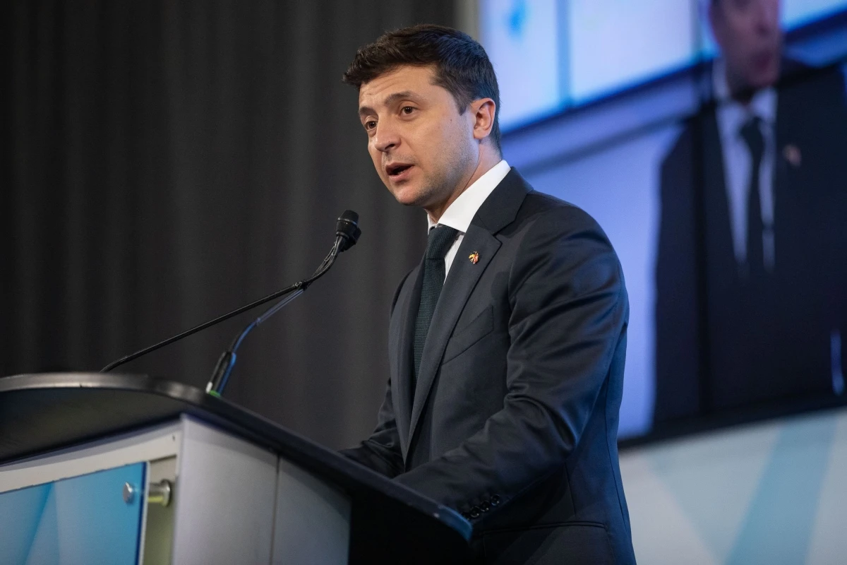 Зеленский подписал закон о защите обличителей коррупции