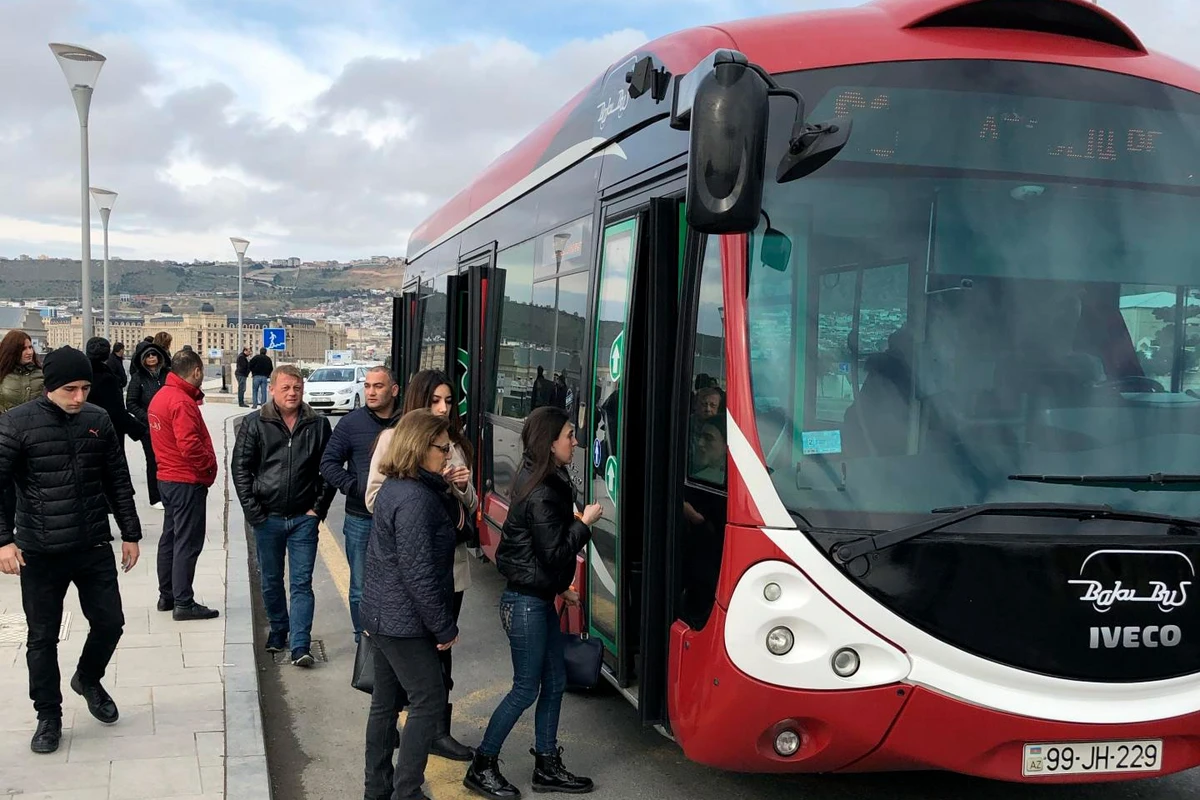 Deputatdan maraqlı təklif: “Bu şəxslər avtobuslardan pulsuz istifadə etməlidir”