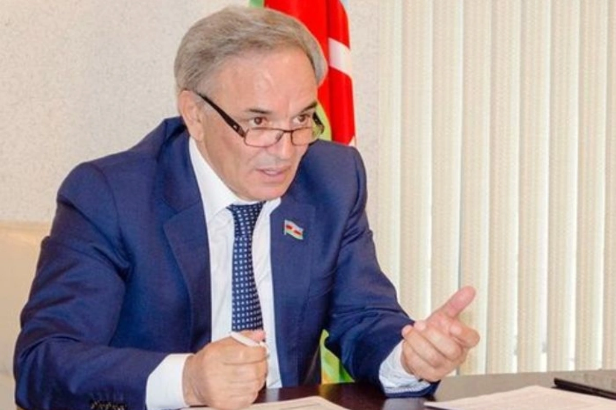 Əflatun Amaşovdan yerli seriallar çəkənlərə SƏRT TƏNQİD: “Gənc nəslin tərbiyəsini pozurlar”