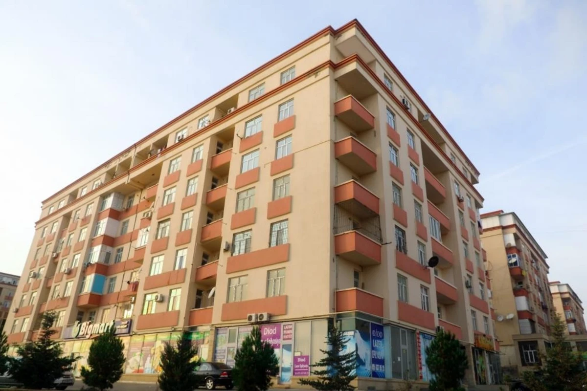 Prezidentin tapşırığı ilə bu şəxslərə evlər verildi - FOTO Prezidentin tapşırığı ilə bu şəxslərə evlər verildi - FOTO