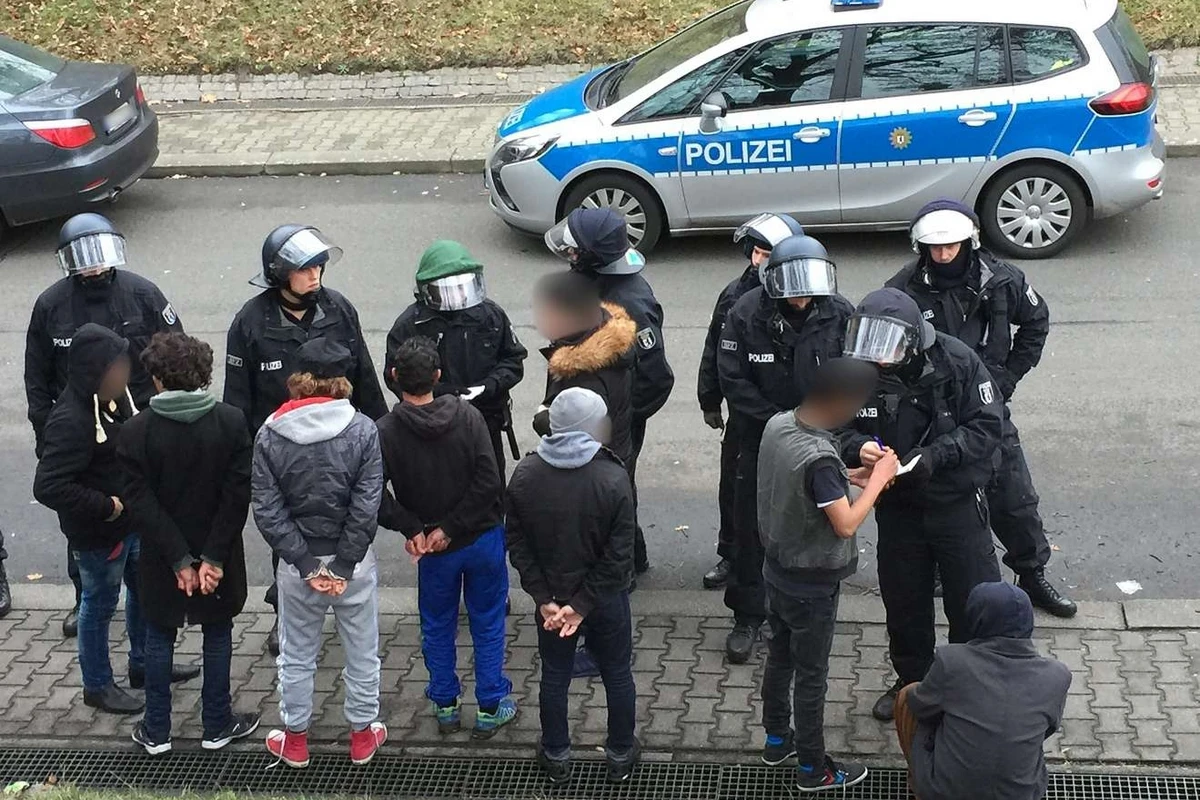 Müsavat Partiyasının siyasi mühacirə verdiyi saxta arayış üzə çıxdı - FOTO Müsavat Partiyasının siyasi mühacirə verdiyi saxta arayış üzə çıxdı - FOTO