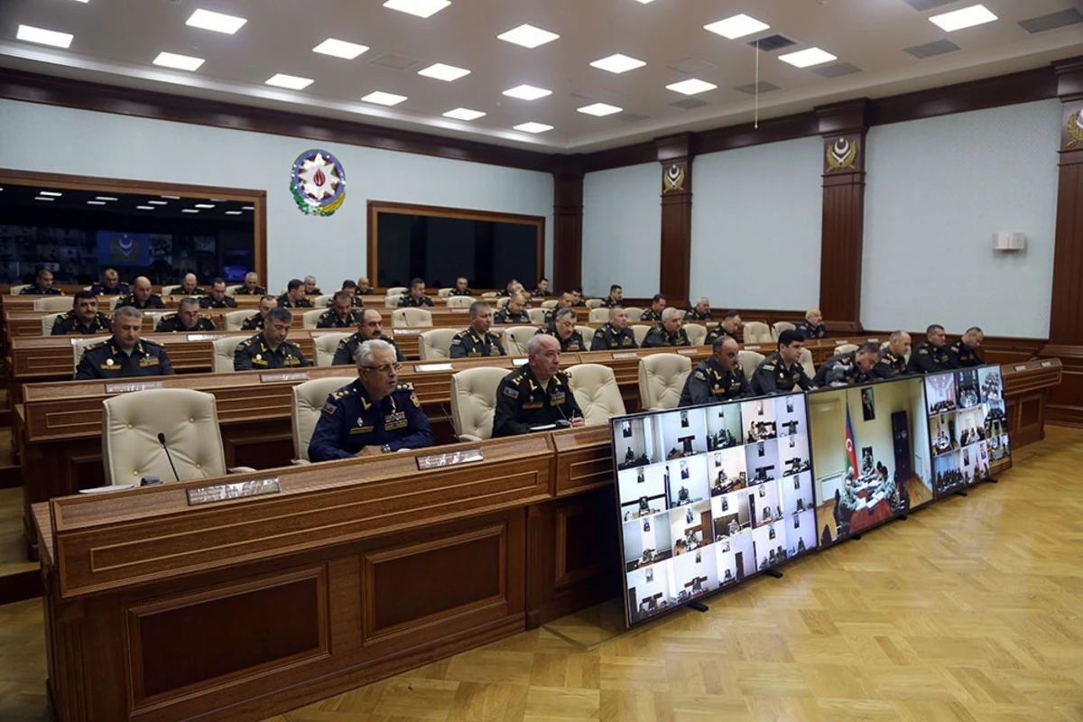Закир Гасанов провел служебное совещание по итогам оперативных учений