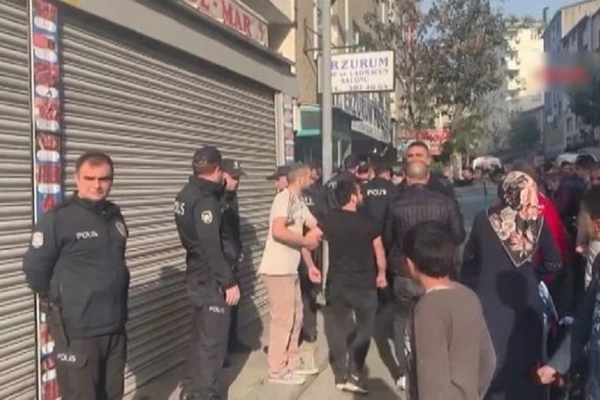В Стамбуле в маркете расстреляли целую семью - ВИДЕО