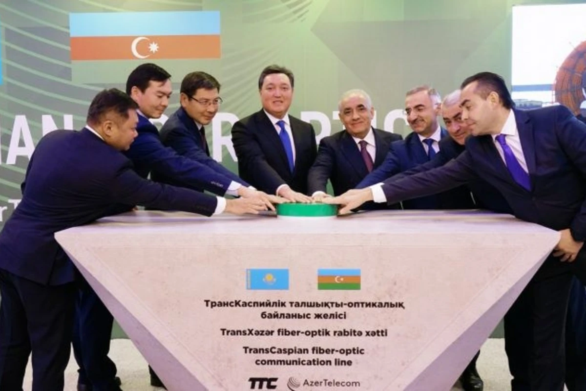 Azərbaycanla Qazaxıstanı birləşdirəcək TransXəzər optik magistralının tikintisinə başlanılıb