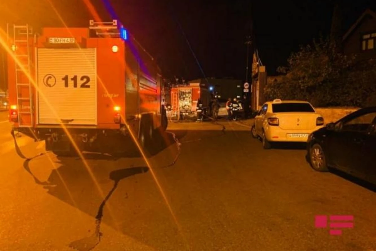 Bakıda restoranda yanğın olub - FOTO Bakıda restoranda yanğın olub - FOTO