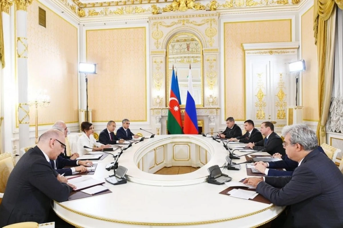Мехрибан Алиева встретилась с Дмитрием Медведевым - ФОТО