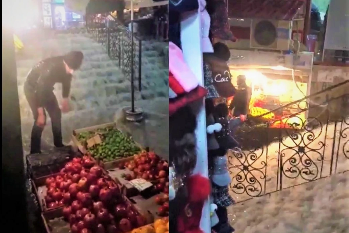 Bakıya yağan yağışdan sonra küçələri su basdı - VİDEO Bakıya yağan yağışdan sonra küçələri su basdı - VİDEO