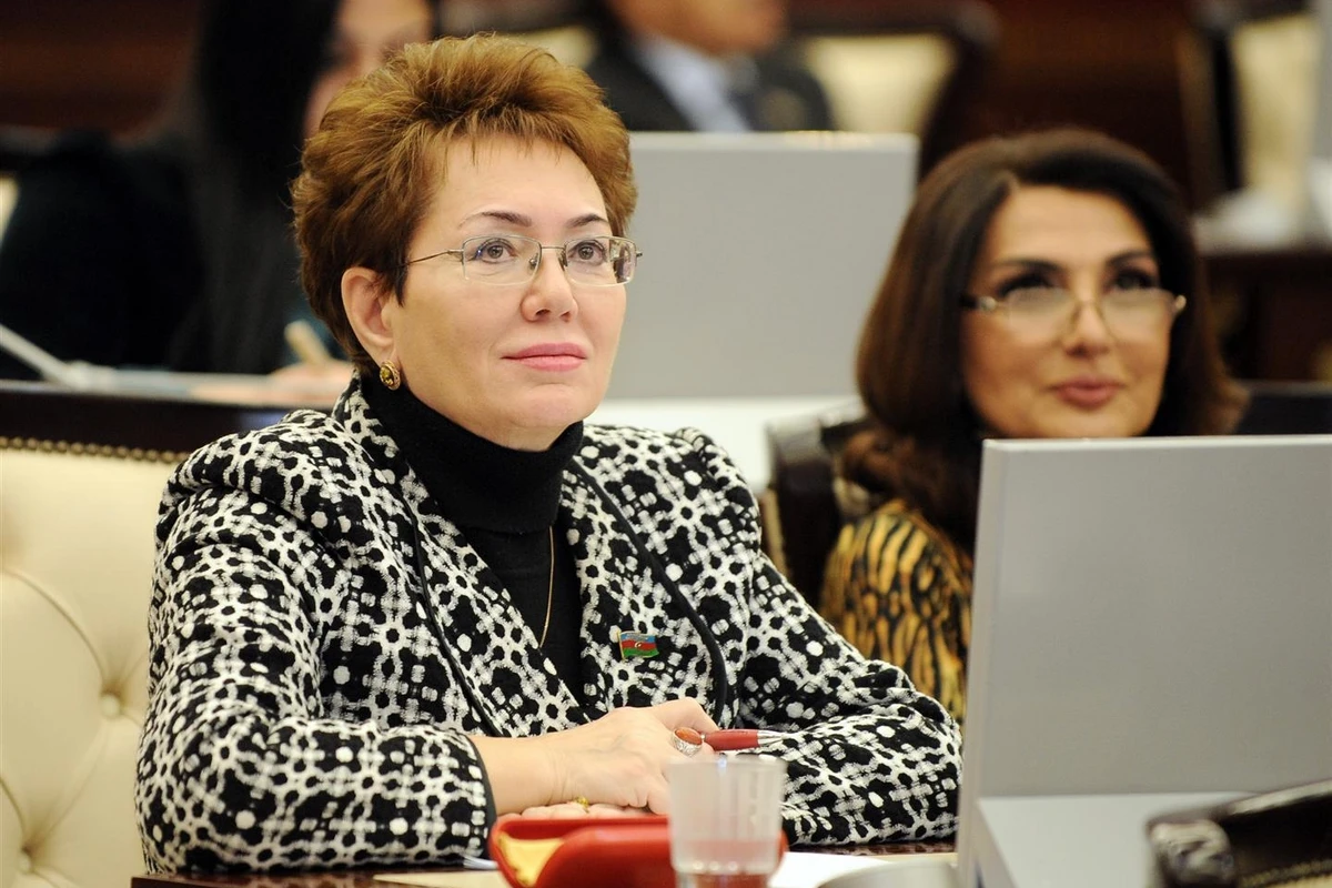 Deputatdan 1 və 2-ci sinif şagirdləri ilə bağlı UNİKAL TƏKLİF