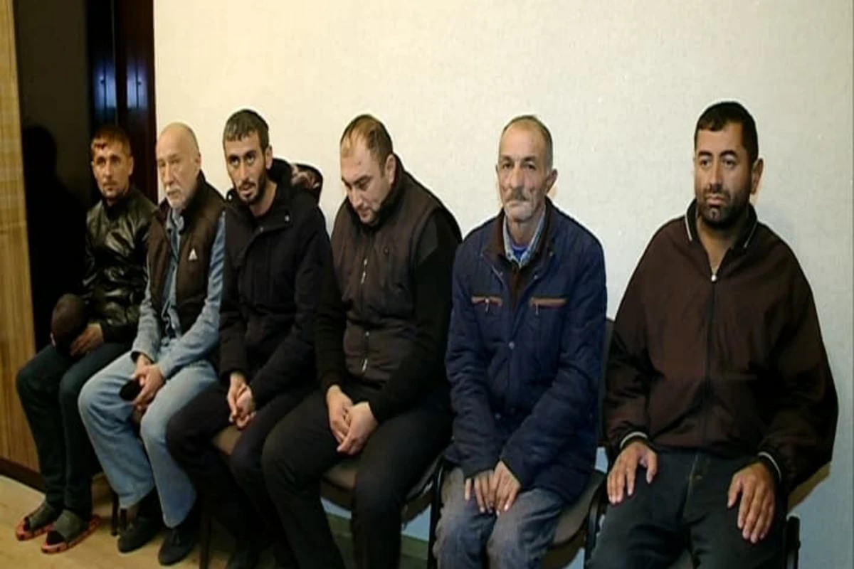 Şəmkirdə ferma gözətçisinin əl qolunu bağlayıb quldurluq edən şəxslər saxlanıldı - FOTO Şəmkirdə ferma gözətçisinin əl qolunu bağlayıb quldurluq edən şəxslər saxlanıldı - FOTO