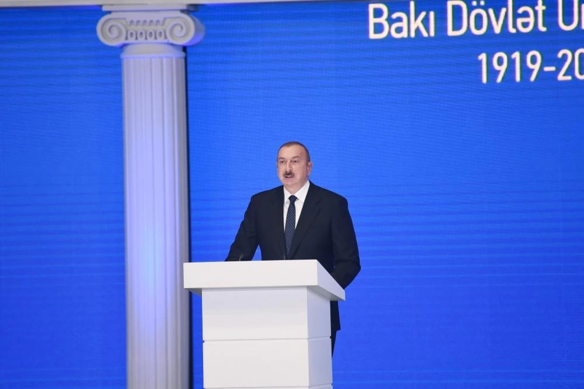 Prezident: Necə belə riyakarlıq etmək olar?