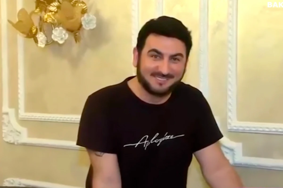 Продюсер Толик впервые показал свою квартиру - ВИДЕО