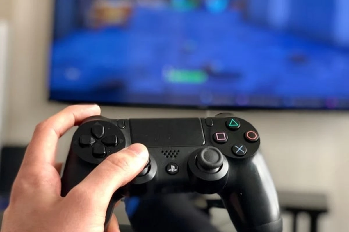 Работающую PlayStation 5 показали на ФОТО