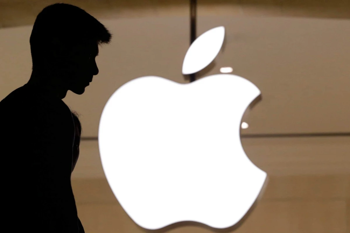 Apple dünyanın ən bahalı şirkət statusunu itirdi