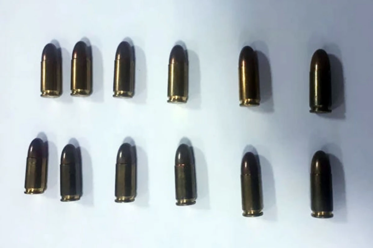 İstanbuldan gələn şəxsin yükündə güllə tapıldı