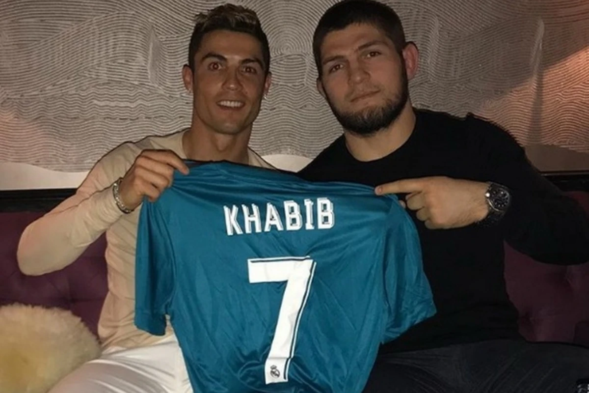Nurmaqomedov Ronaldoya məsləhət verdi Nurmaqomedov Ronaldoya məsləhət verdi