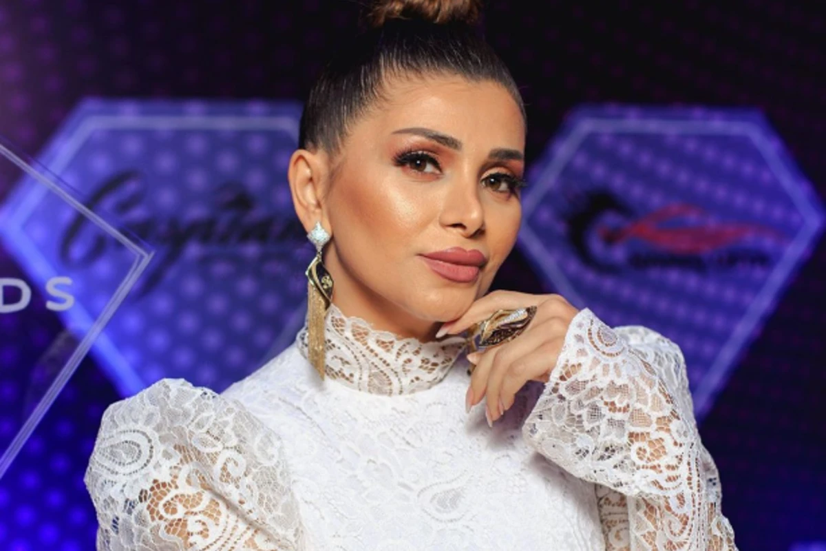 Efirlərdən uzaq düşən aparıcı işə düzəldi - FOTO Efirlərdən uzaq düşən aparıcı işə düzəldi - FOTO