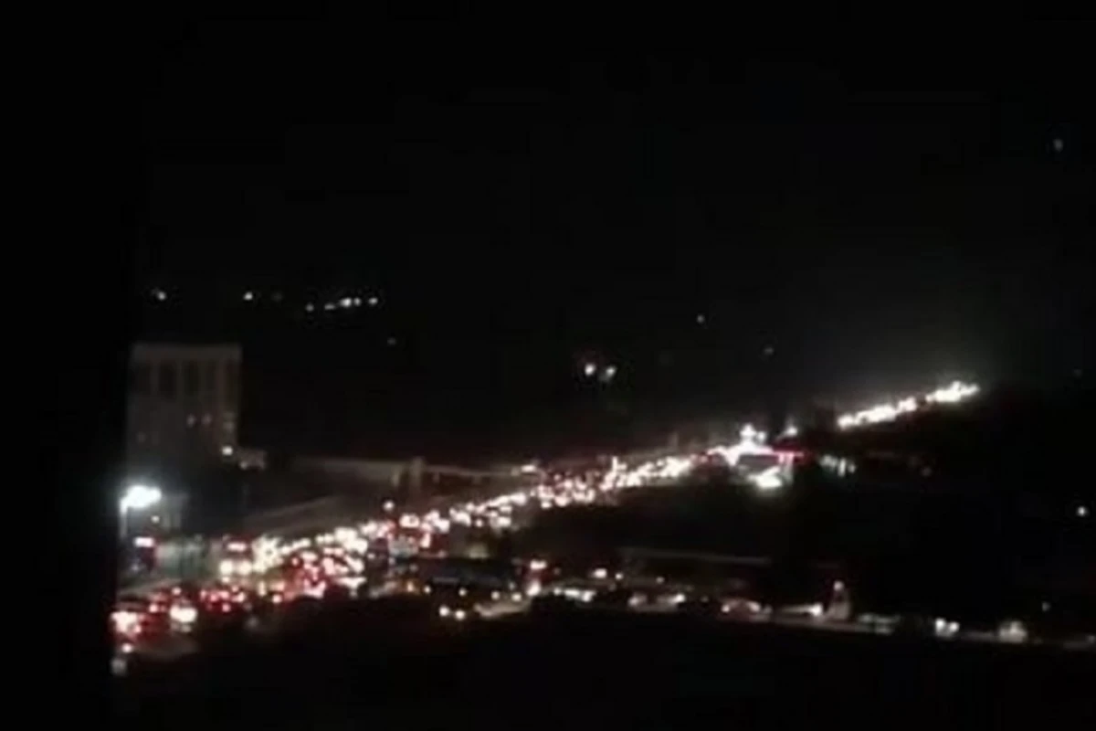 Из-за пожара на рынке в 3 микрорайоне прекращена подача электроэнергии