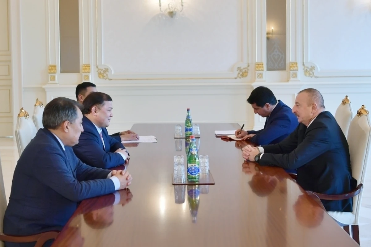 Президент Ильхам Алиев принял председателя парламента Кыргызстана