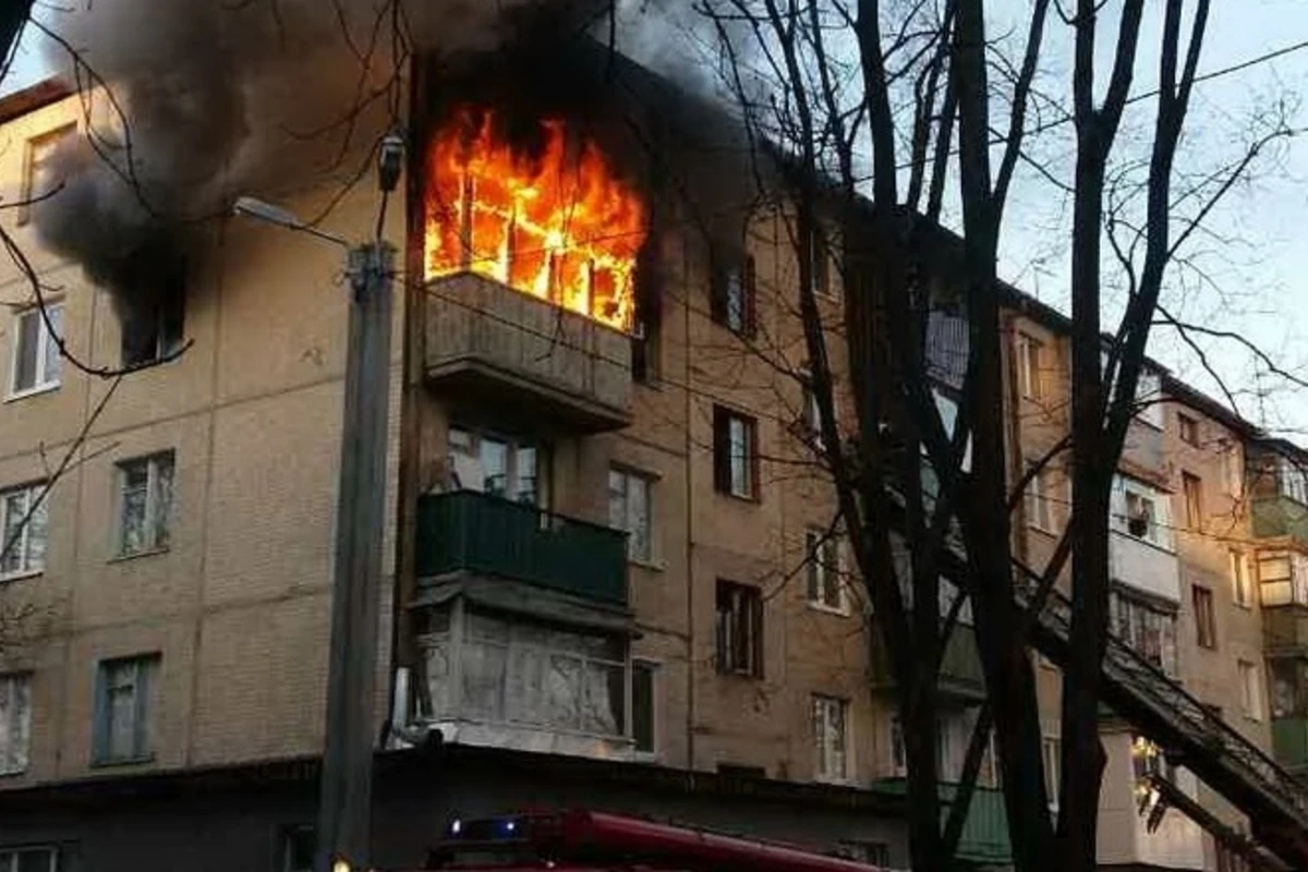Женщина подожгла квартиру любовника и скинула фото пожара в Instagram