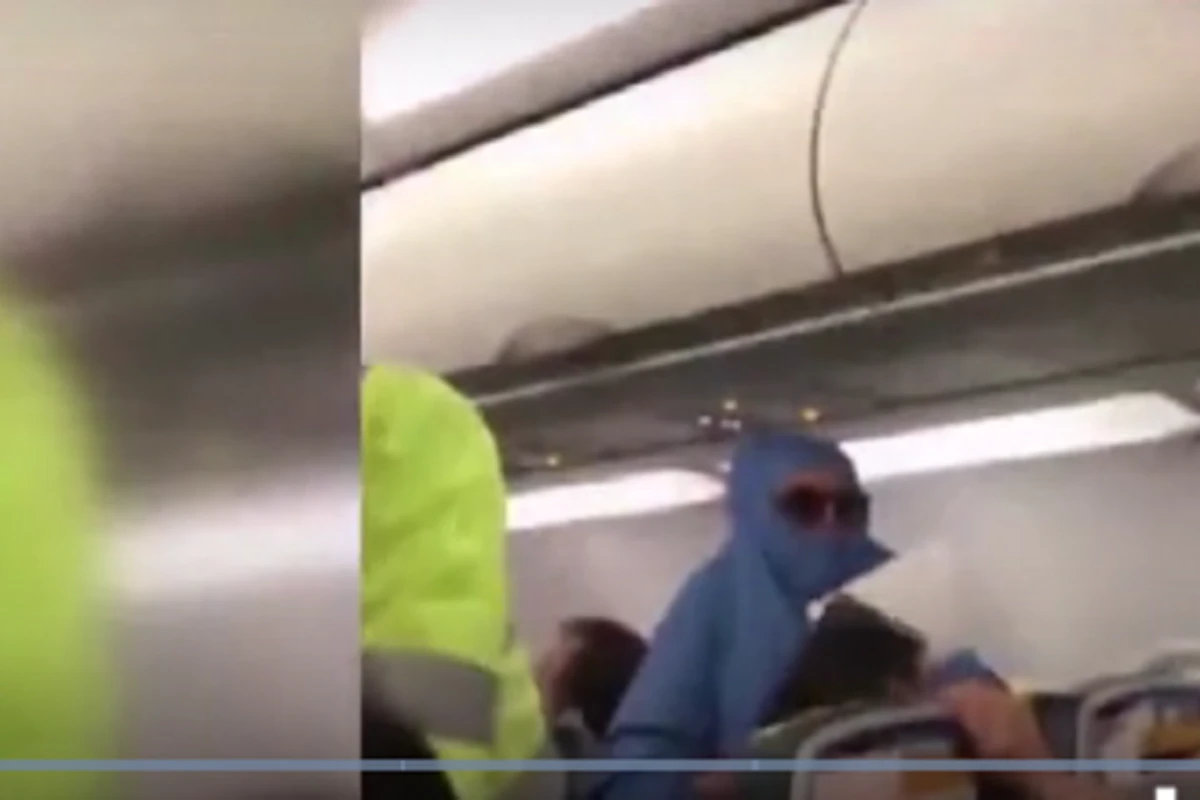 В Турции женщина пригрозила взорвать самолет - ВИДЕО
