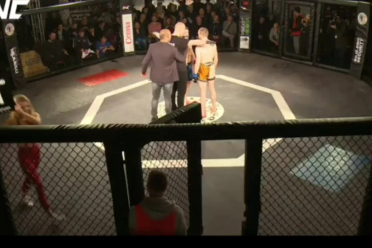 MMA-da rekord: 9 saniyəyə rəqibinə qalib gəldi - VİDEO