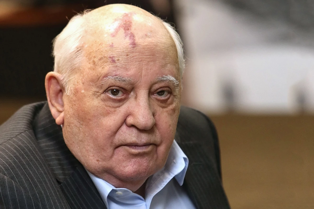 Горбачев попал в больницу