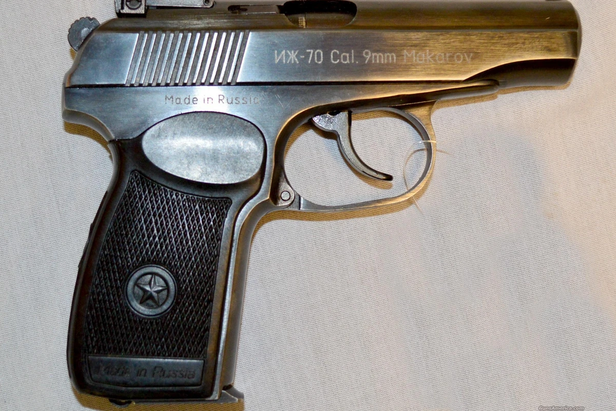 Bakıda zibil qutusundan Makarov tapıldı
